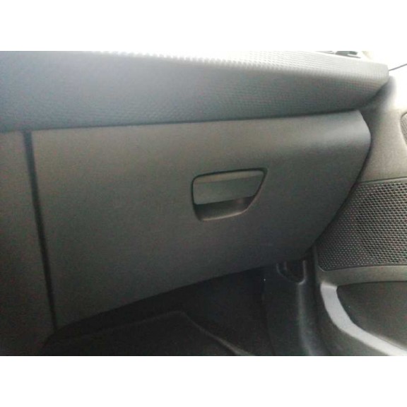 Recambio de guantera para peugeot 208 style referencia OEM IAM   