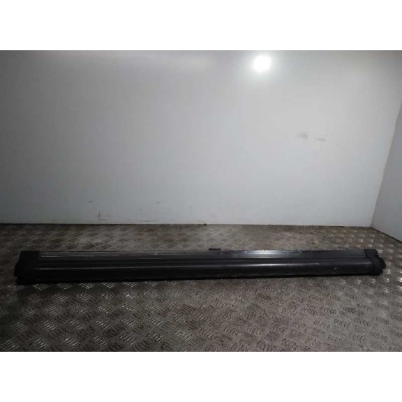 Recambio de bandeja trasera para hyundai i40 cw gl comfort referencia OEM IAM  CON RED ( PARA ANIMALES) 