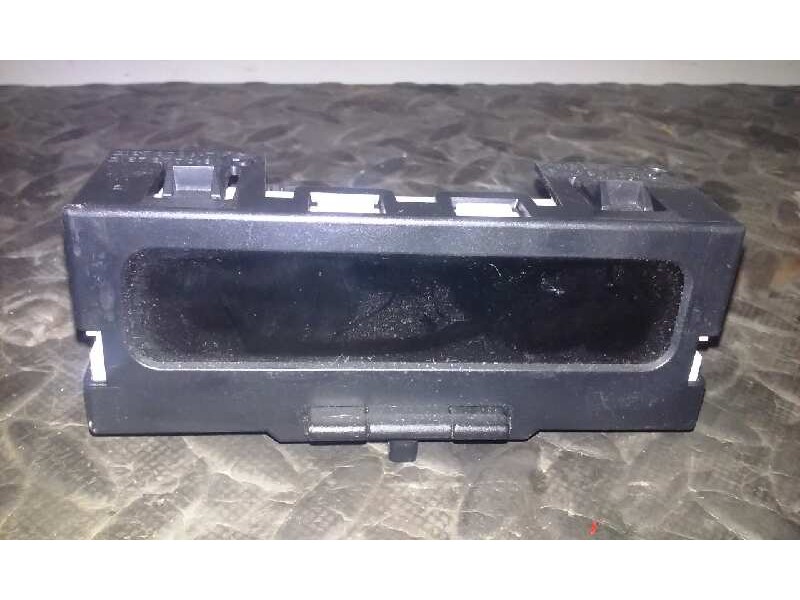 Recambio de display para renault megane ii berlina 5p confort expression referencia OEM IAM 8200350498A  