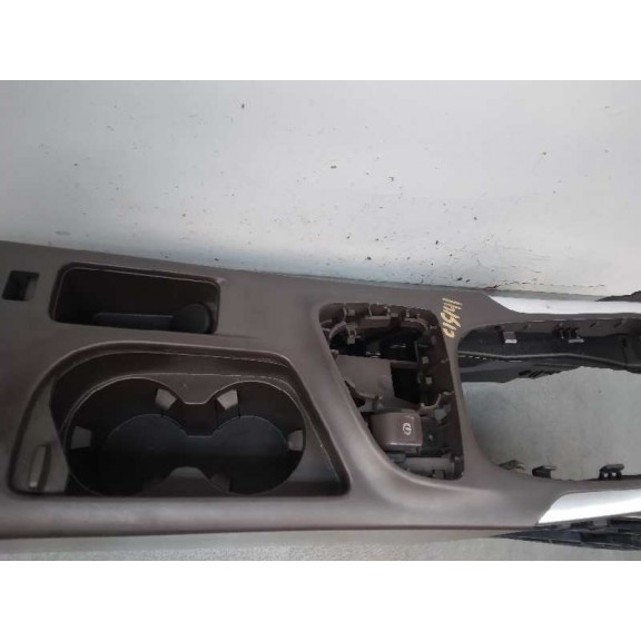 Recambio de apoyabrazos central para opel insignia berlina cosmo referencia OEM IAM  MARRÓN 