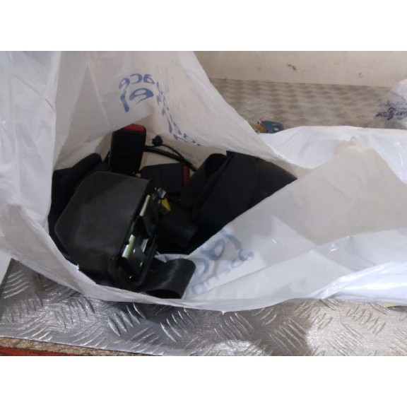 Recambio de asientos traseros para peugeot 308 sport referencia OEM IAM   