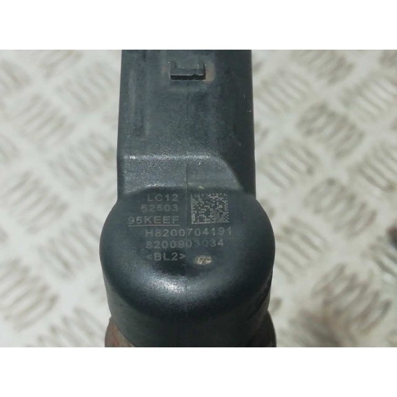 Recambio de inyector para renault fluence 1.5 dci diesel fap referencia OEM IAM 8200704191  8200704191
