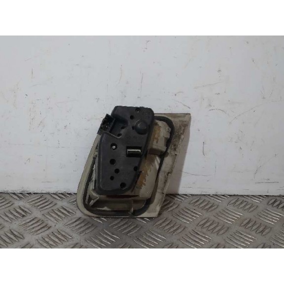 Recambio de piloto trasero derecho interior para bmw serie 3 berlina (e46) 320d referencia OEM IAM 90011031  