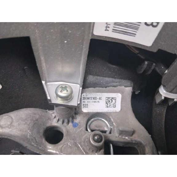 Recambio de volante para toyota yaris active referencia OEM IAM 451000D490C1 CON MANDOS ALGO DESGASTADO
