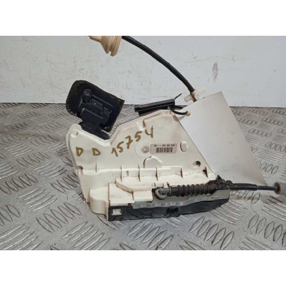 Recambio de cerradura puerta delantera derecha para volkswagen golf vi (5k1) 2.0 tdi referencia OEM IAM 5K1837016  7 PINS