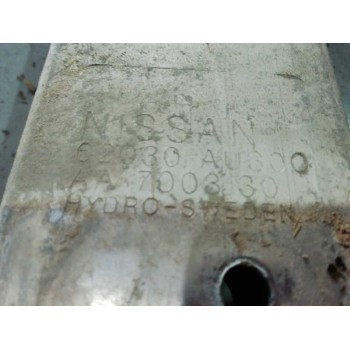 Recambio de refuerzo paragolpes delantero para nissan primera berlina (p12) acenta referencia OEM IAM 62030AU300  