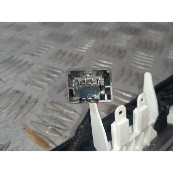 Recambio de moldura para volkswagen arteon (3h8) referencia OEM IAM 3G8853262P 3G1853262AK4ZG SALPICADERO CON LUZ