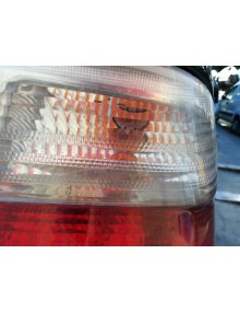 Recambio de piloto trasero derecho para bmw serie 3 berlina (e46) 318i referencia OEM IAM 8383822 UNA GRIETA  2