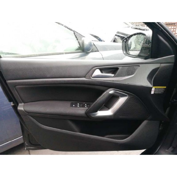 Recambio de guarnecido puerta delantera izquierda para peugeot 308 sw allure referencia OEM IAM  SIN BOTONERA 