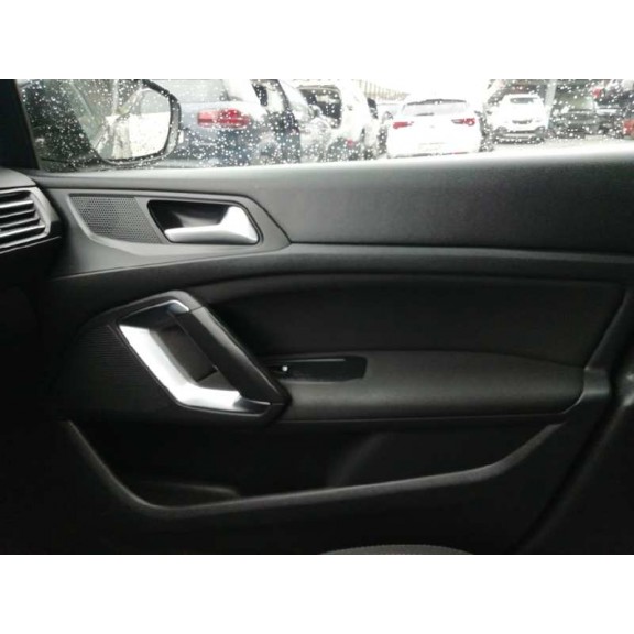 Recambio de guarnecido puerta delantera derecha para peugeot 308 sw allure referencia OEM IAM   