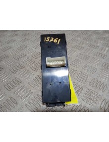 Recambio de mando elevalunas delantero izquierdo para ssangyong tivoli referencia OEM IAM 8581135200 DE 4 ESPEJOS NO ABATIBLES 2