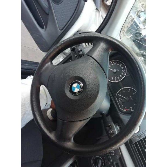 Recambio de volante para bmw serie 1 berlina (e81/e87) 116i referencia OEM IAM 164473 BUEN ESTADO 