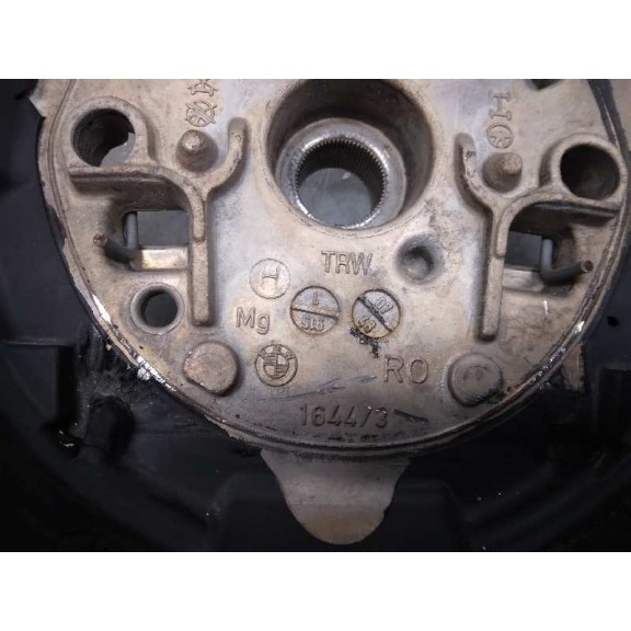 Recambio de volante para bmw serie 1 berlina (e81/e87) 116i referencia OEM IAM 164473 BUEN ESTADO 