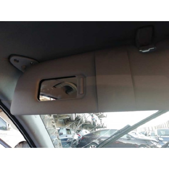 Recambio de parasol izquierdo para bmw serie 1 berlina (e81/e87) 116i referencia OEM IAM 71205599  