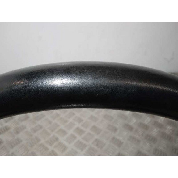 Recambio de volante para ssangyong tivoli referencia OEM IAM 4617035150 SIN AIRBAG 