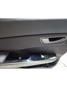 Recambio de guarnecido puerta trasera izquierda para ssangyong tivoli referencia OEM IAM 7321035040   2