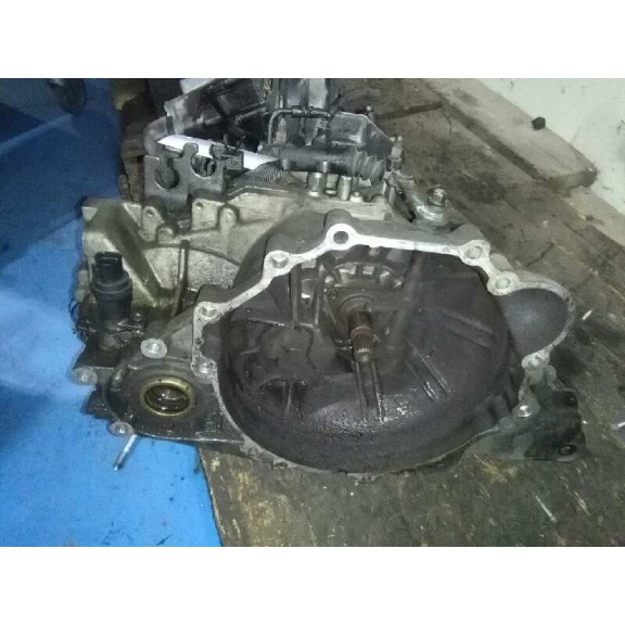 Recambio de caja cambios para kia carens 2.0 crdi ex monovolumen referencia OEM IAM 095970 M 