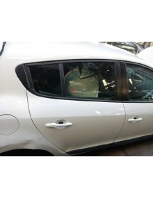 Recambio de puerta trasera derecha para renault megane iii berlina 5 p expression referencia OEM IAM    2