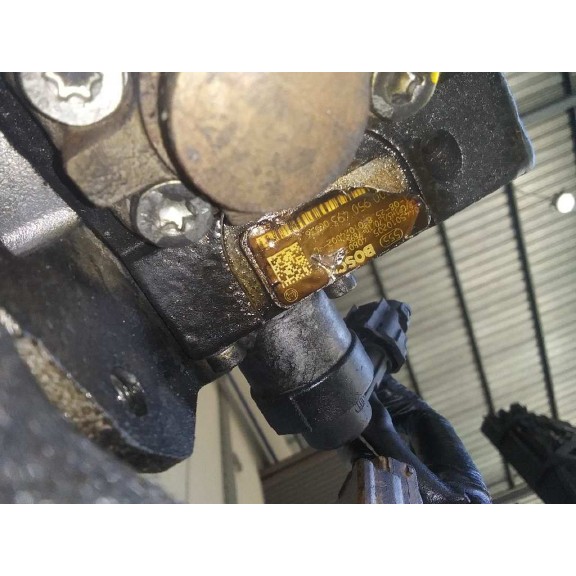 Recambio de bomba inyeccion para opel movano b kasten/combi 2.3 cdti referencia OEM IAM 0445010205  