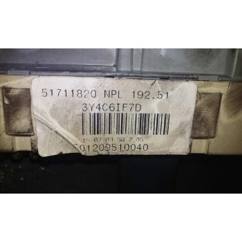 Recambio de caja reles / fusibles para fiat stilo (192) 1.9 jtd cat referencia OEM IAM 501209510040  