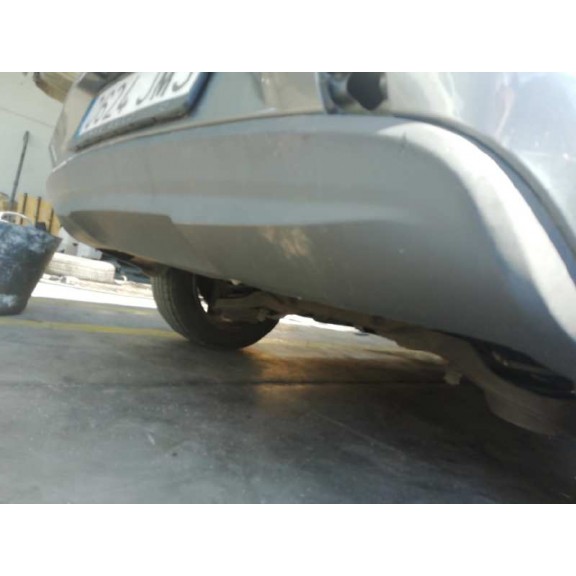 Recambio de paragolpes trasero para volvo v40 kinetic referencia OEM IAM   