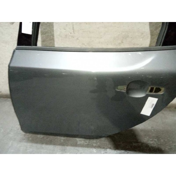 Recambio de puerta trasera izquierda para volvo v40 kinetic referencia OEM IAM   