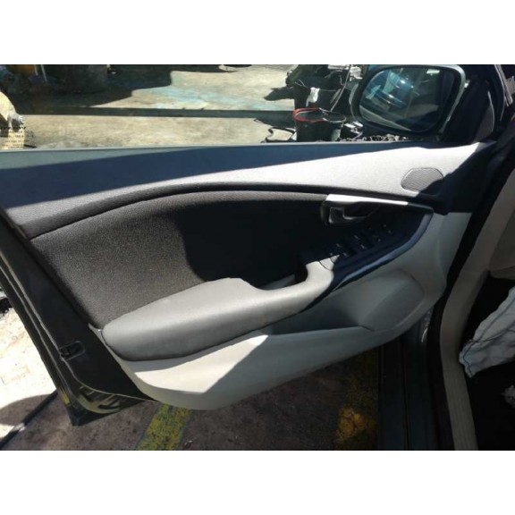 Recambio de guarnecido puerta delantera izquierda para volvo v40 kinetic referencia OEM IAM   