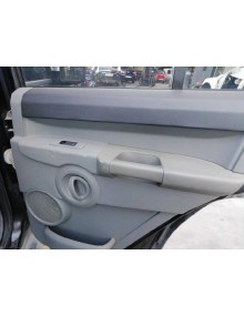 Recambio de guarnecido puerta trasera derecha para jeep commander 3.0 v6 crd limited referencia OEM IAM   
