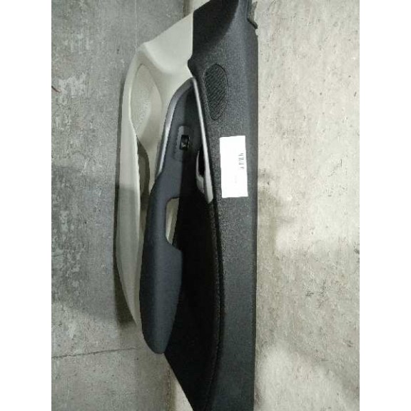 Recambio de guarnecido puerta delantera derecha para volvo v40 kinetic referencia OEM IAM   