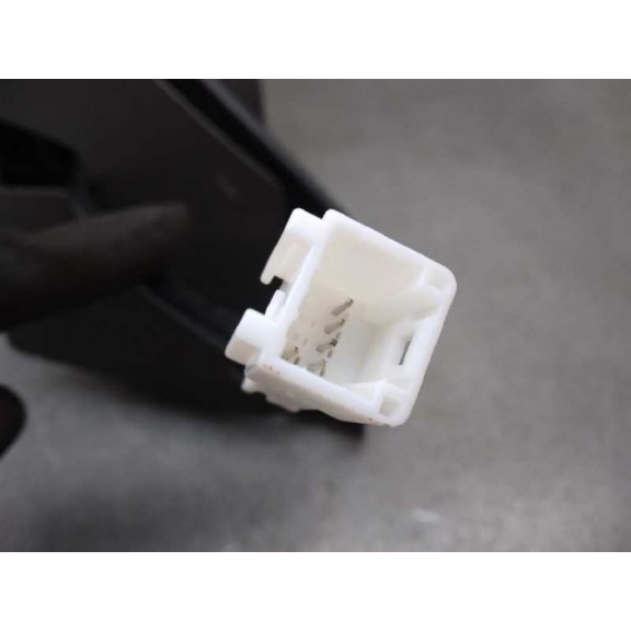 Recambio de retrovisor izquierdo para dacia dokker referencia OEM IAM 963025005R NUEVO ELECTRICO 5 PINS