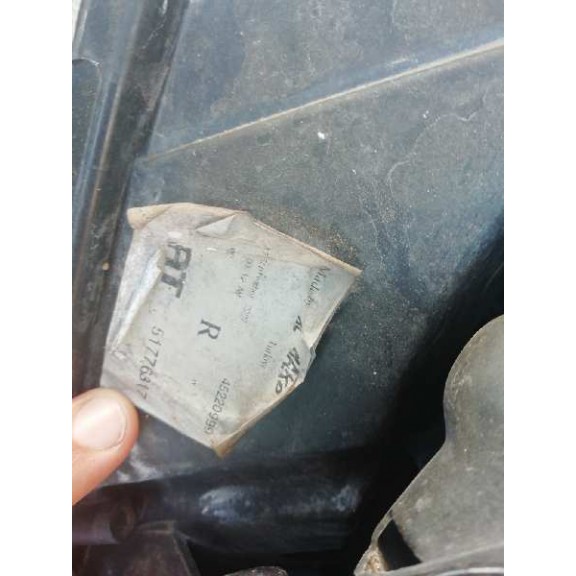 Recambio de faro derecho para fiat linea (110) dynamic referencia OEM IAM 51776317  