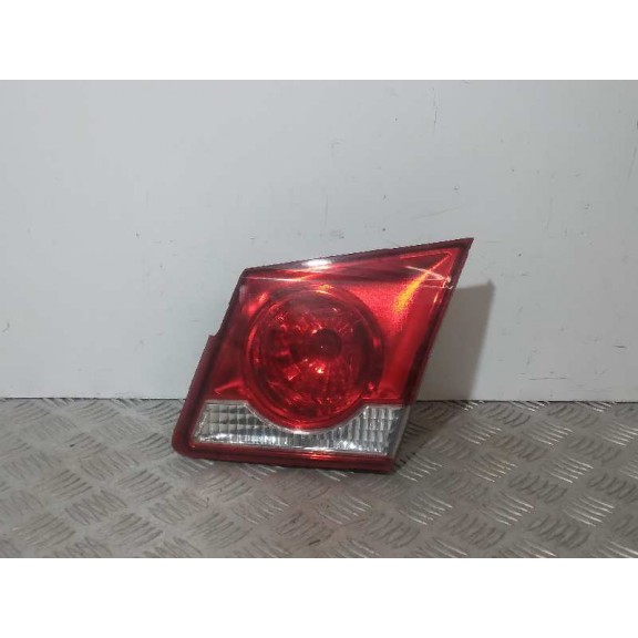Recambio de piloto trasero derecho interior para chevrolet cruze 2.0 diesel cat referencia OEM IAM   