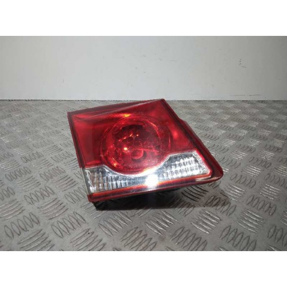 Recambio de piloto trasero izquierdo interior para chevrolet cruze 2.0 diesel cat referencia OEM IAM   