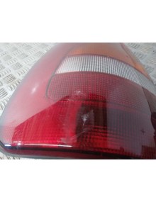 Recambio de piloto trasero izquierdo para chrysler voyager (gs) 2.5 td referencia OEM IAM 393811 ROZADO  2