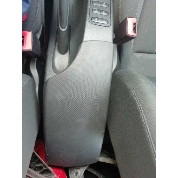 Recambio de apoyabrazos central para seat altea xl (5p5) reference ecomotive referencia OEM IAM   