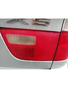 Recambio de piloto trasero derecho interior para bmw x5 (e53) 3.0i referencia OEM IAM 84090207 251612 TULIPA RAYADA