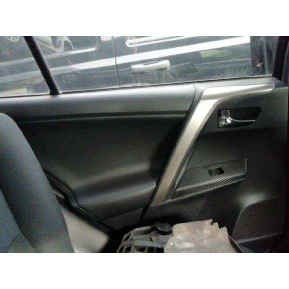 Recambio de guarnecido puerta trasera izquierda para toyota rav 4 active referencia OEM IAM 67614X1B12  