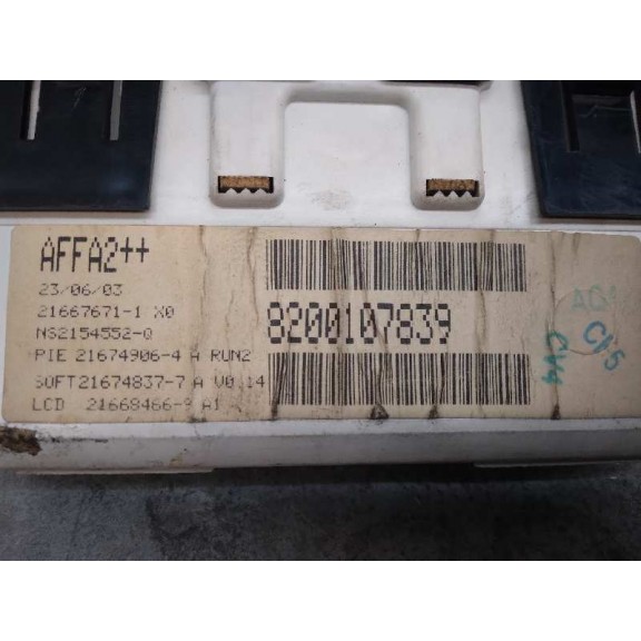 Recambio de display para renault megane ii classic berlina 1.9 dci diesel referencia OEM IAM 8200107839  