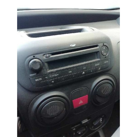 Recambio de sistema audio / radio cd para fiat fiorino 1.3 16v jtd cat referencia OEM IAM   