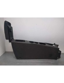 Recambio de apoyabrazos central para nissan qashqai (j10) acenta 4x4 referencia OEM IAM P13149A77000   2