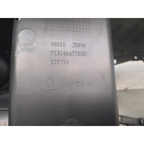 Recambio de apoyabrazos central para nissan qashqai (j10) acenta 4x4 referencia OEM IAM P13149A77000  