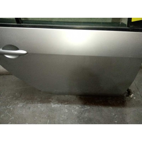 Recambio de puerta trasera derecha para nissan primera berlina (p12) acenta referencia OEM IAM   