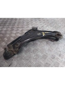 Recambio de brazo suspension inferior delantero izquierdo para peugeot 3008 style referencia OEM IAM 98138523  