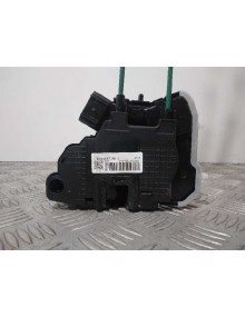 Recambio de cerradura puerta delantera derecha para ssangyong tivoli referencia OEM IAM 7122035000 4 PINES  2