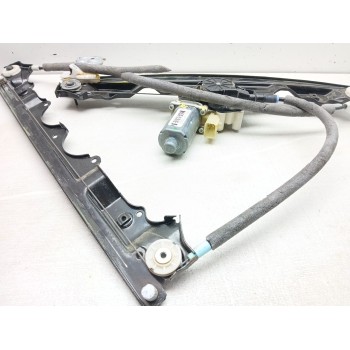 Recambio de elevalunas delantero derecho para jeep commander 3.0 v6 crd limited referencia OEM IAM 55396480ah  