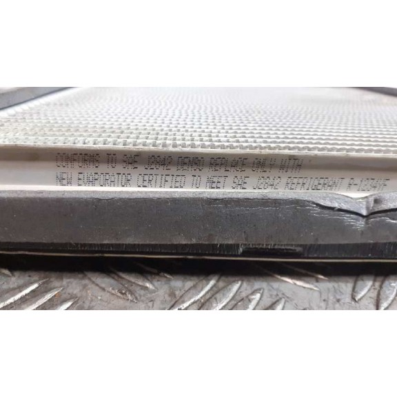 Recambio de evaporador aire acondicionado para ford focus st-line referencia OEM IAM J2842  
