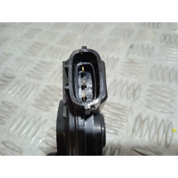 Recambio de cerradura maletero / porton para toyota prius+ advance referencia OEM IAM   3 PINS