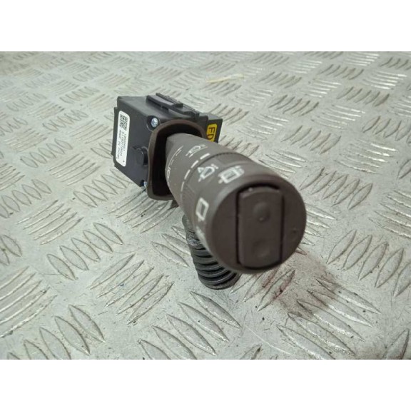 Recambio de mando limpia para opel insignia berlina cosmo referencia OEM IAM 13500651  