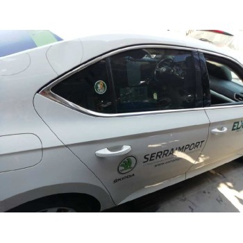 PUERTA TRASERA DERECHA 