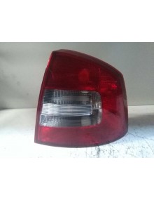 Recambio de piloto trasero derecho para skoda octavia berlina (1z3) referencia OEM IAM 16861832 NUEVO 4P